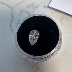 Laboratory Grown Pear Diamond with Report